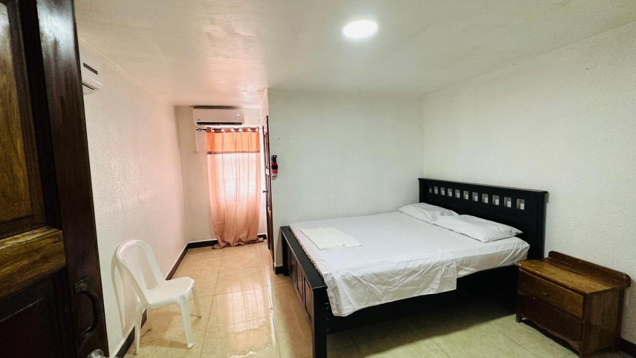 Hotel Central Park سان بيدرو المظهر الخارجي الصورة